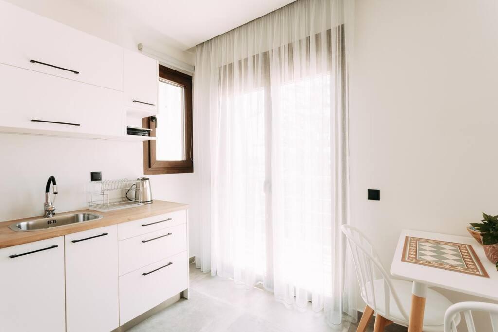 Glamorous Studio Near Center Heraklion  ภายนอก รูปภาพ